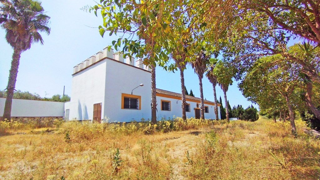Ref2536M Andalusien, Arcos de la Frontera, Finca mit Wohnhaus, Gewerbehallen und Bullring – zu&nbsp;verkaufen!